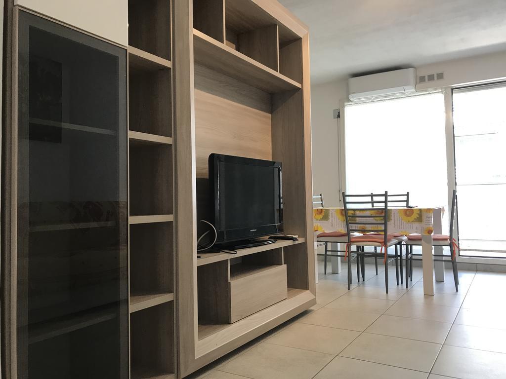 Le Cheret Apartment Nisa Exterior foto