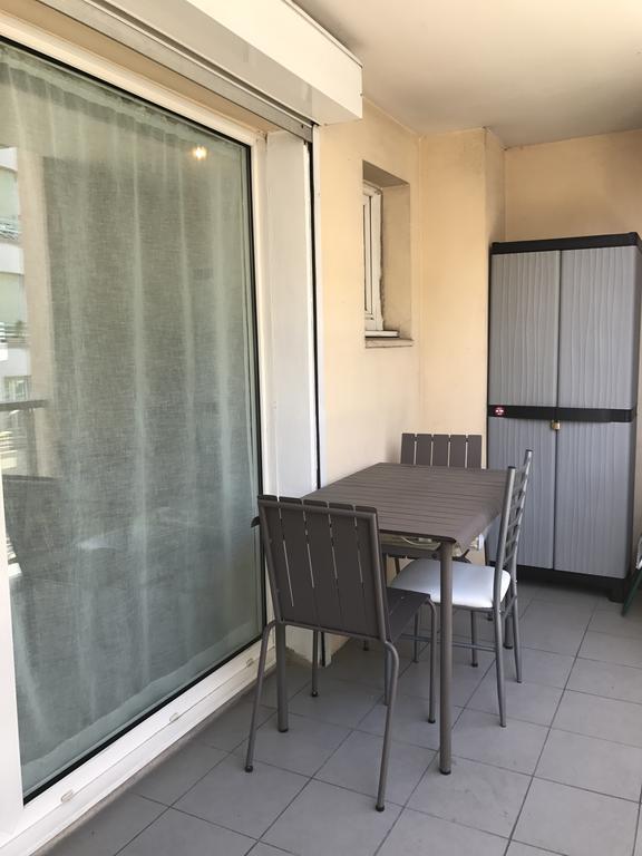 Le Cheret Apartment Nisa Exterior foto